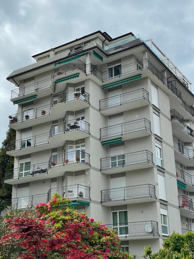 A Casa Di Chiara Apartment Stresa Luaran gambar